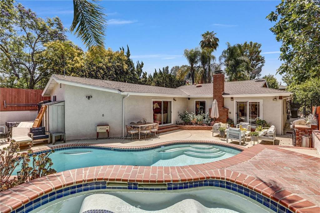 Woodland Hills, CA 91364,21701 Costanso ST