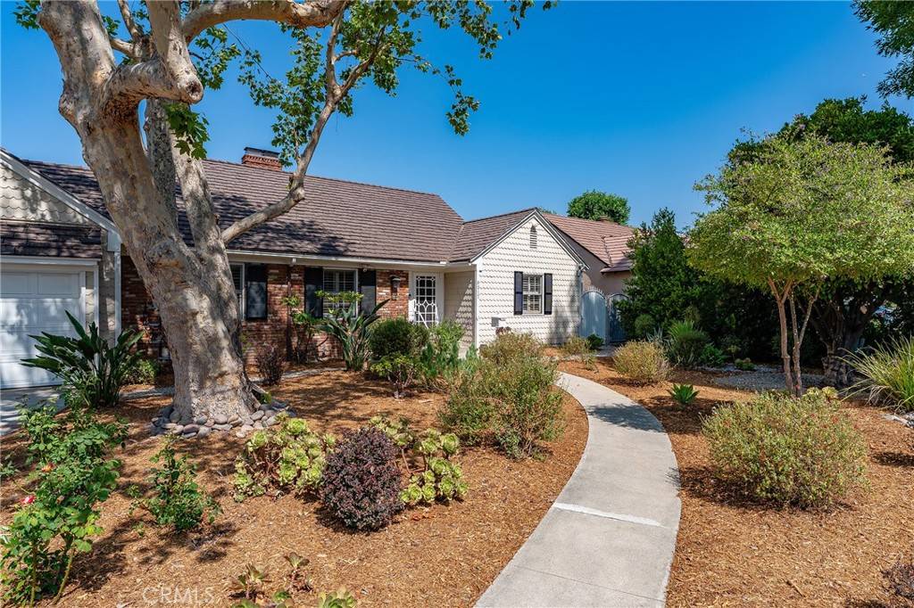 Van Nuys, CA 91411,6217 Orion AVE