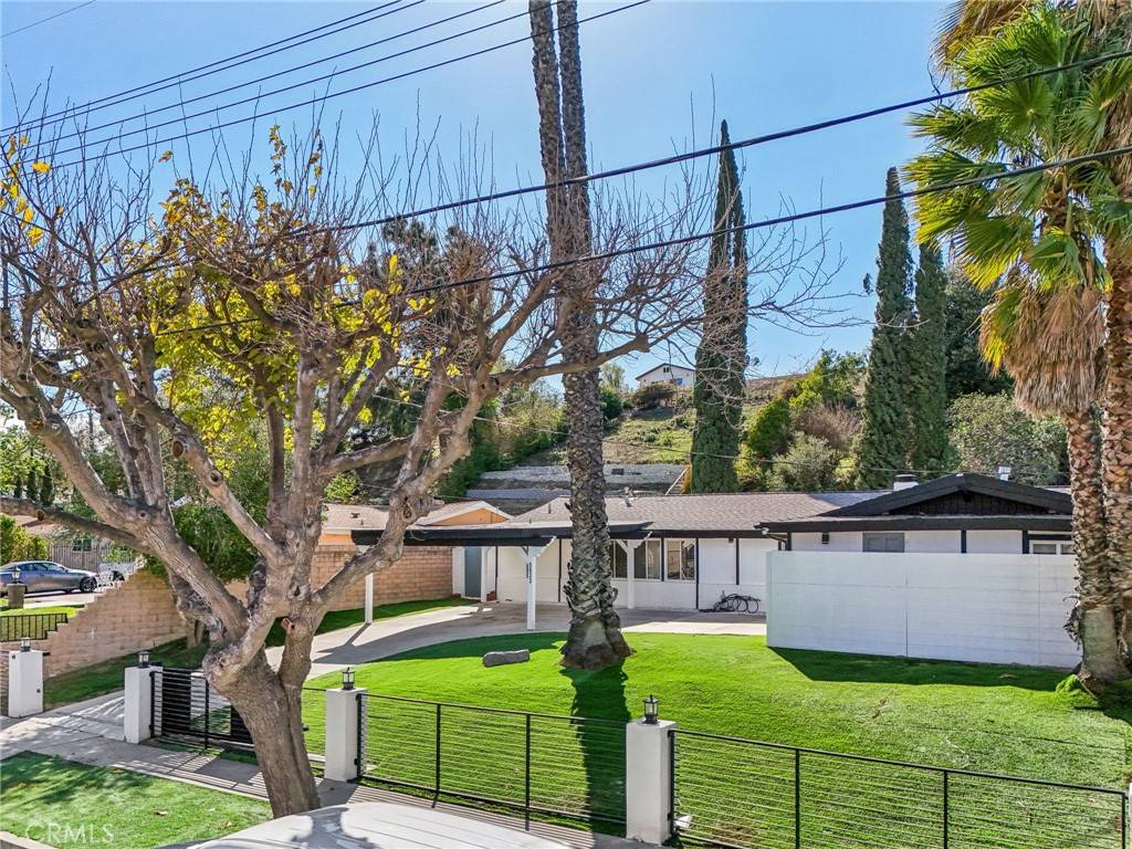 Woodland Hills, CA 91367,5633 Rawlings AVE