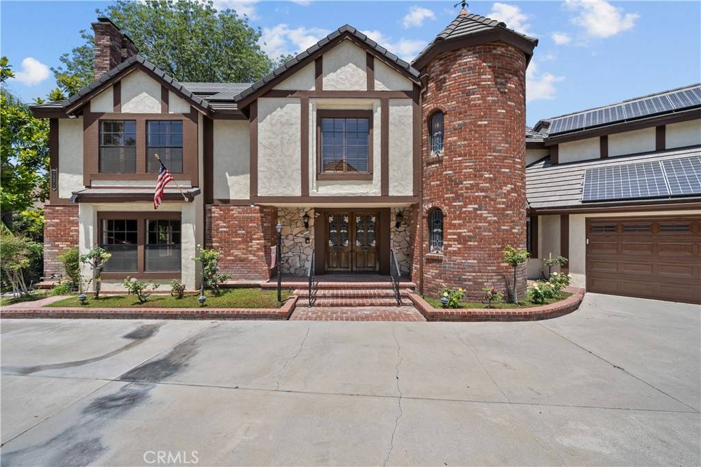 Valencia, CA 91355,25472 Via Acorde