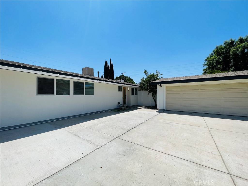 Reseda, CA 91335,18726 Gilmore ST