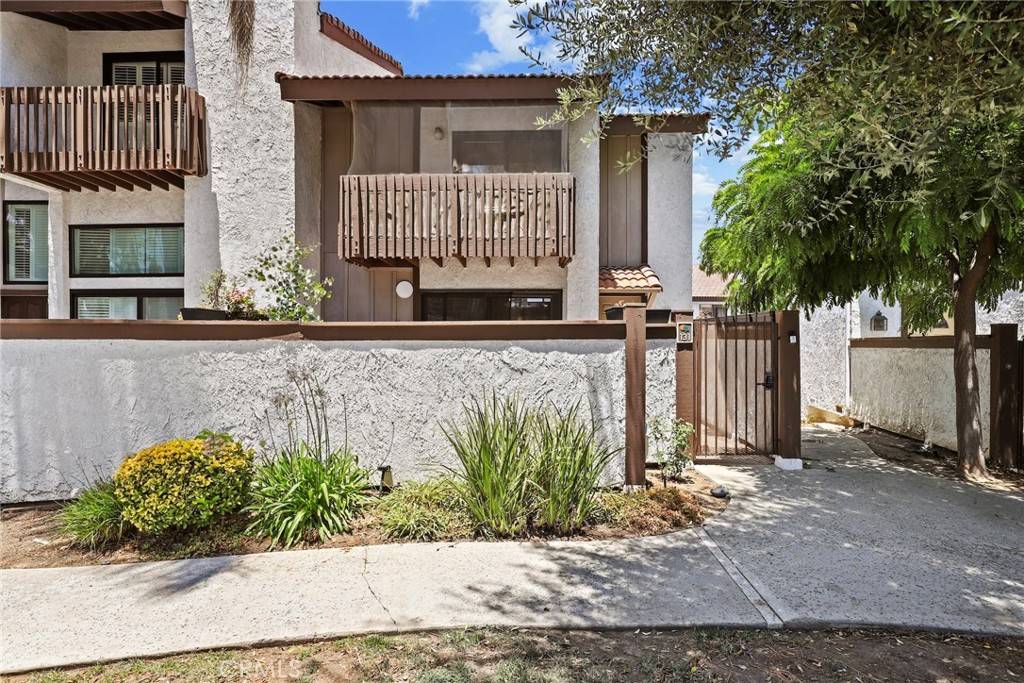 Woodland Hills, CA 91367,21535 Erwin ST #131