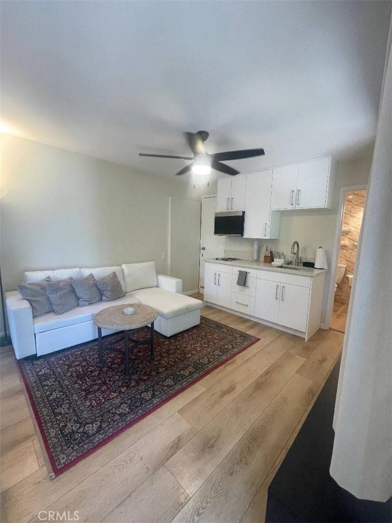 West Hills, CA 91307,23415 Vanowen ST