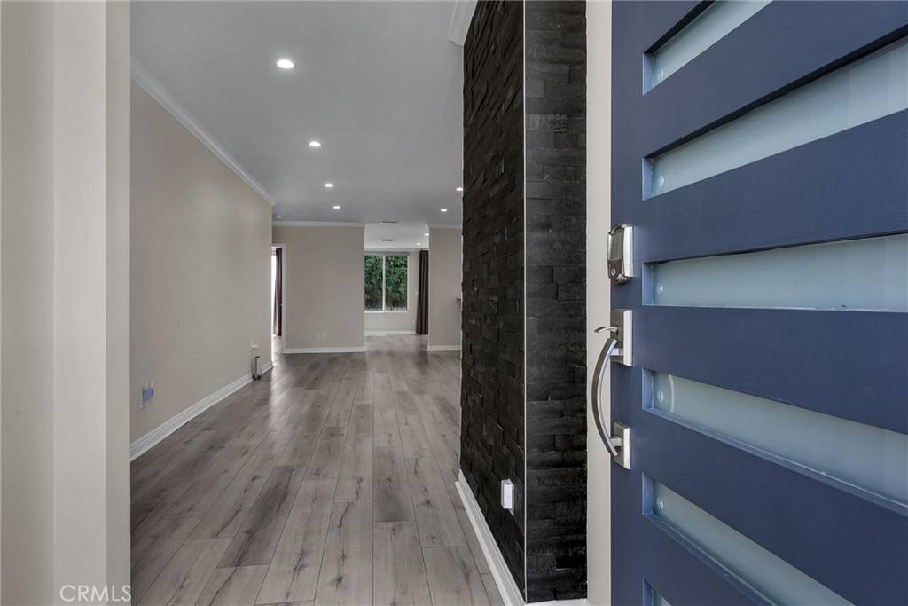 Encino, CA 91316,17900 Bullock ST