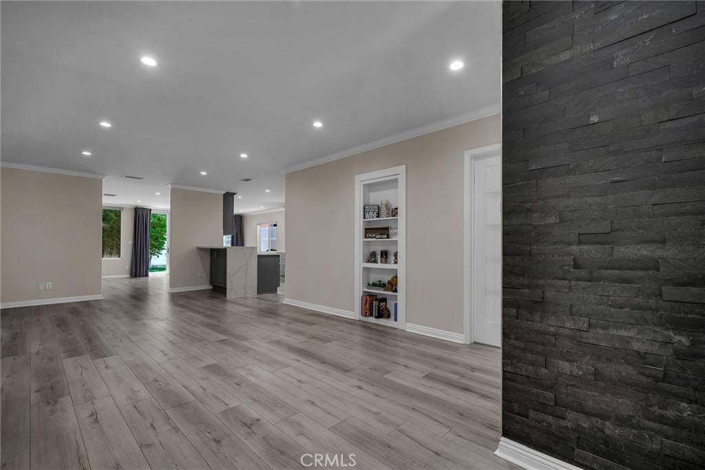 Encino, CA 91316,17900 Bullock ST