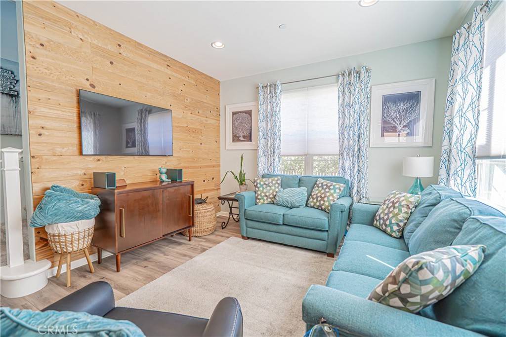Saugus, CA 91350,22027 Propello DR