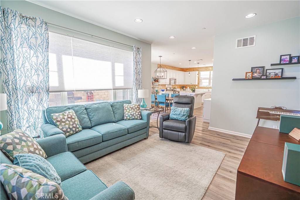 Saugus, CA 91350,22027 Propello DR