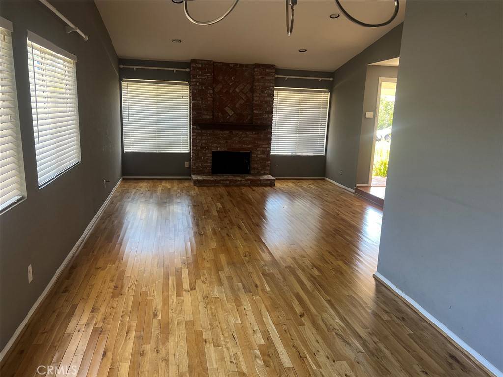 West Hills, CA 91304,7621 Sale AVE