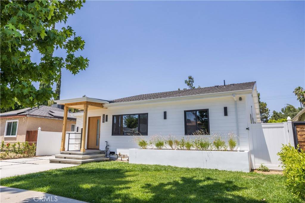 Encino, CA 91316,17905 Bullock ST