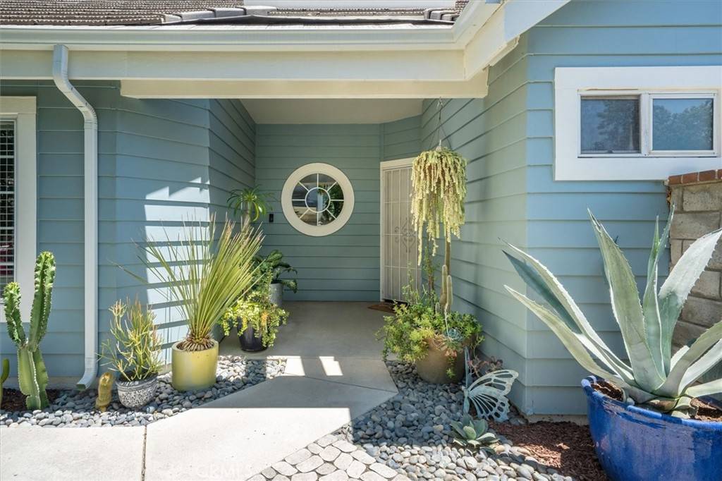 Valencia, CA 91355,26309 Emerald Dove DR