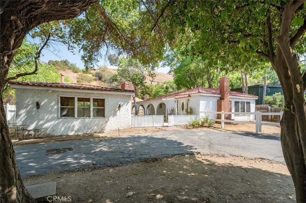 Sun Valley, CA 91352,9953 La Tuna Canyon RD
