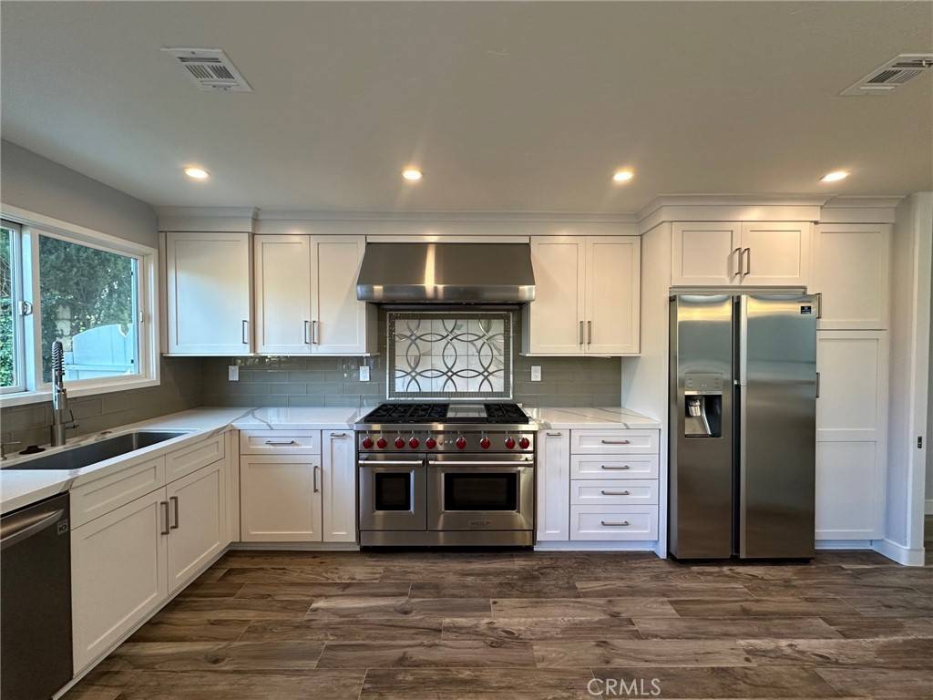 Agoura Hills, CA 91301,30222 Rainbow Crest DR