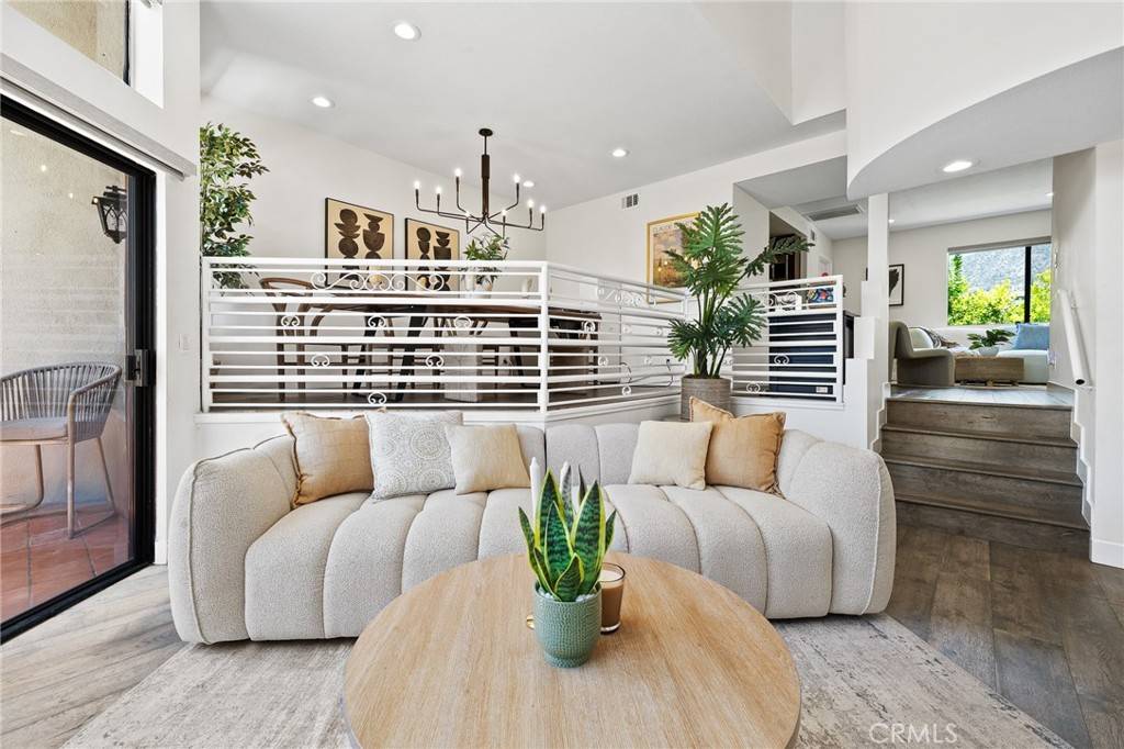 Glendale, CA 91202,1114 Melrose AVE #3