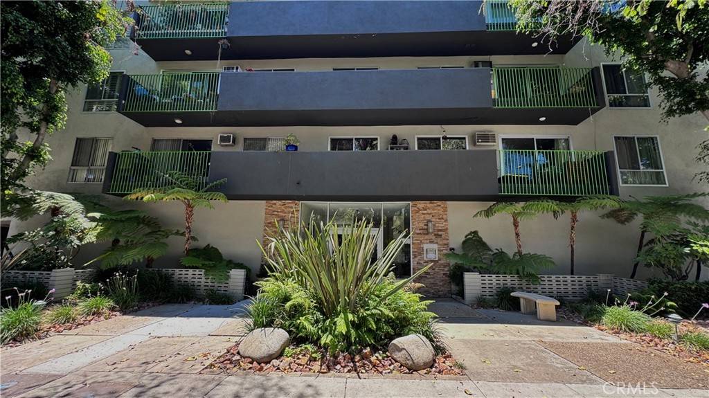 West Hollywood, CA 90069,645 Westmount DR #211