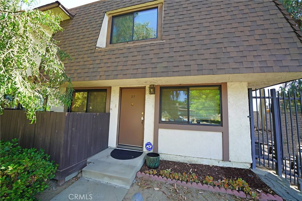 Reseda, CA 91335,18560 Vanowen ST #27