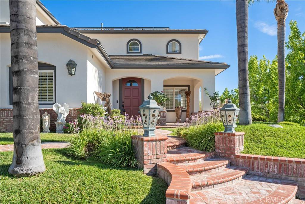 Valencia, CA 91354,27371 Blueridge DR