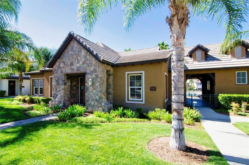 Saugus, CA 91350,28440 Casselman LN #361