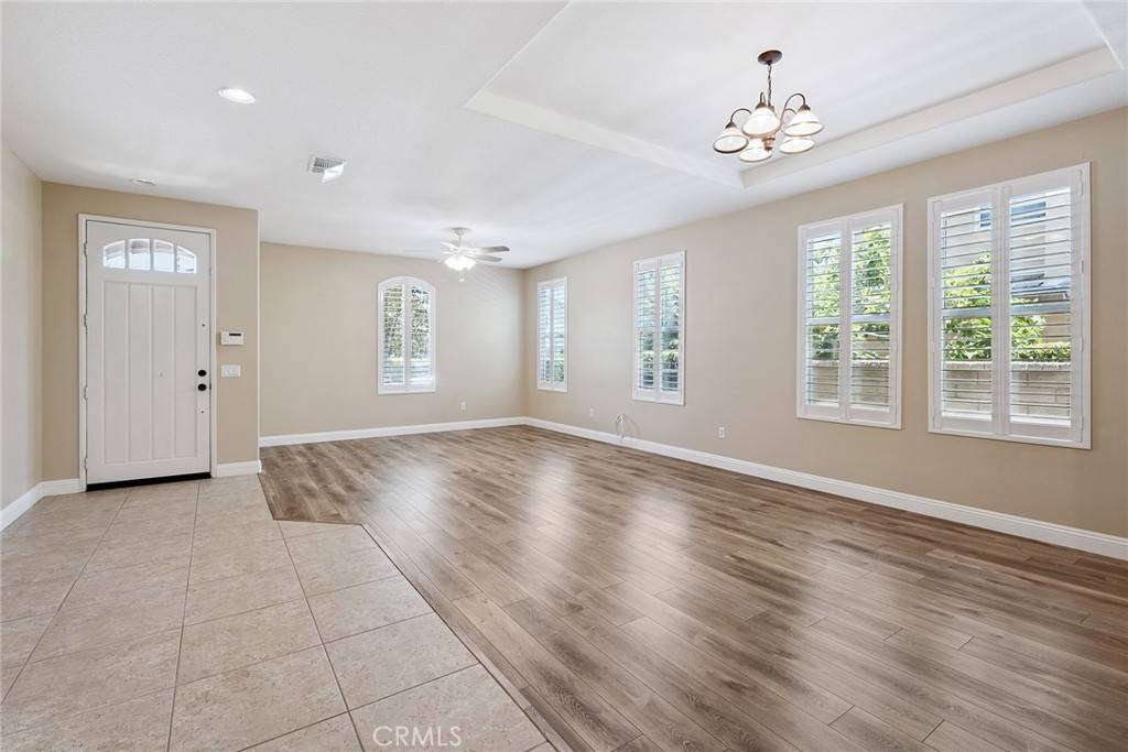 Saugus, CA 91350,19736 Paige PL