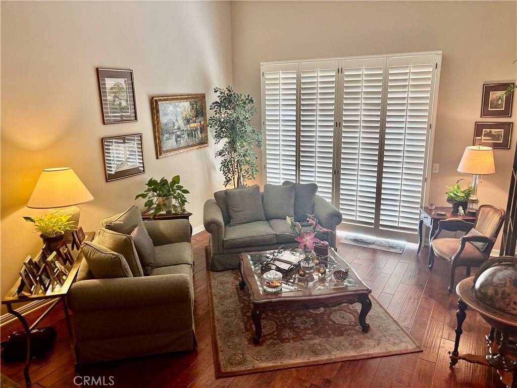 Woodland Hills, CA 91367,6225 Shoup AVE #111