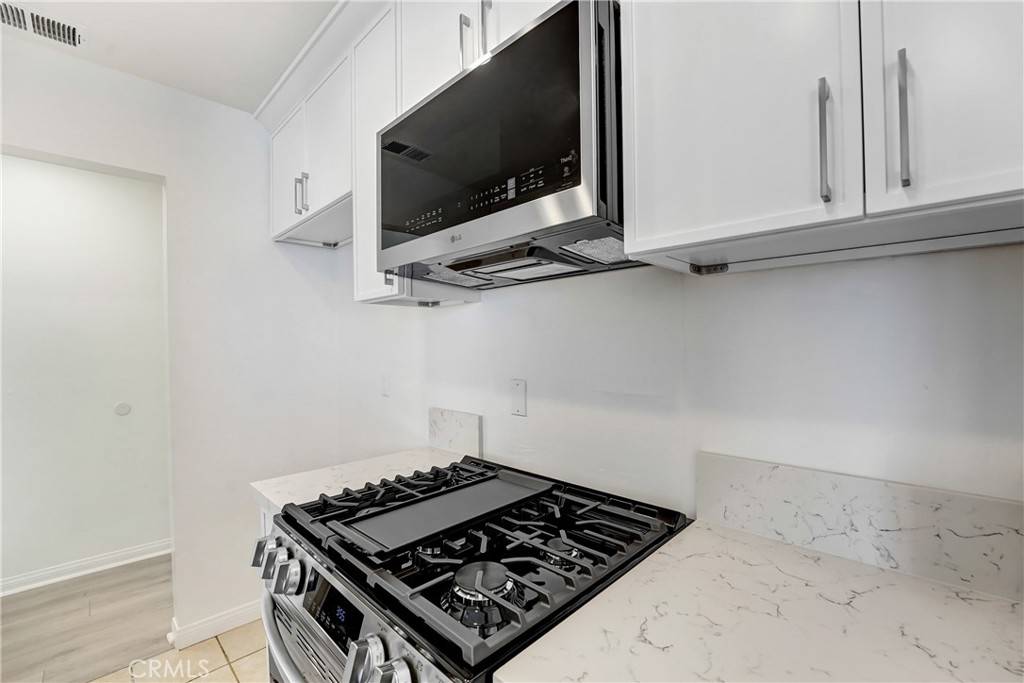 North Hollywood, CA 91602,10861 Moorpark ST #203