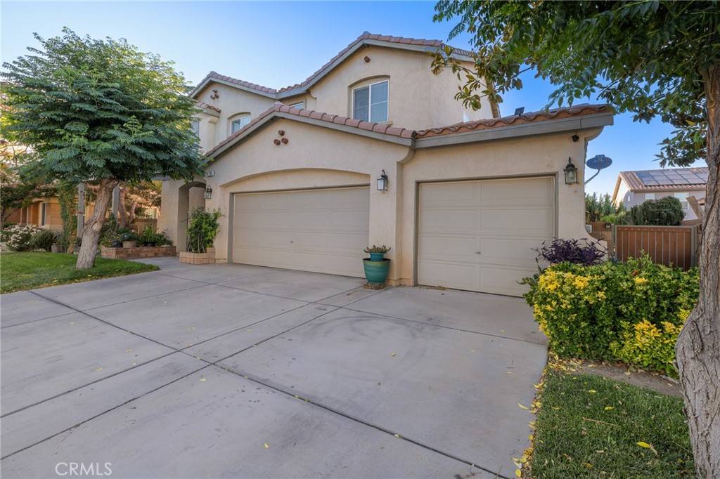 Lancaster, CA 93535,2821 E Avenue J4