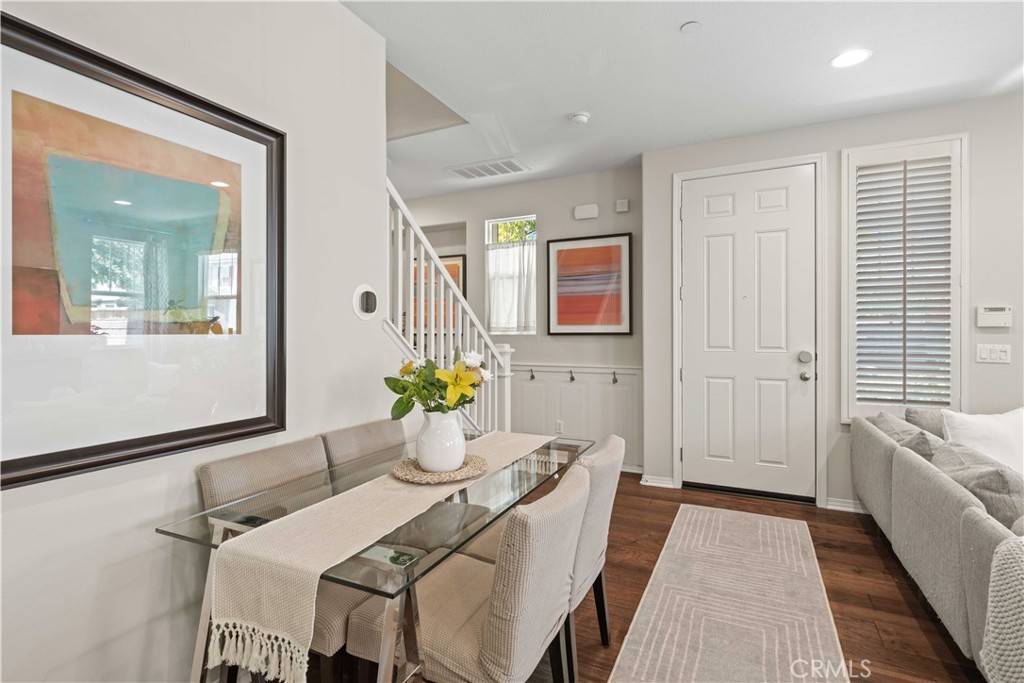 Saugus, CA 91350,22088 Barrington WAY