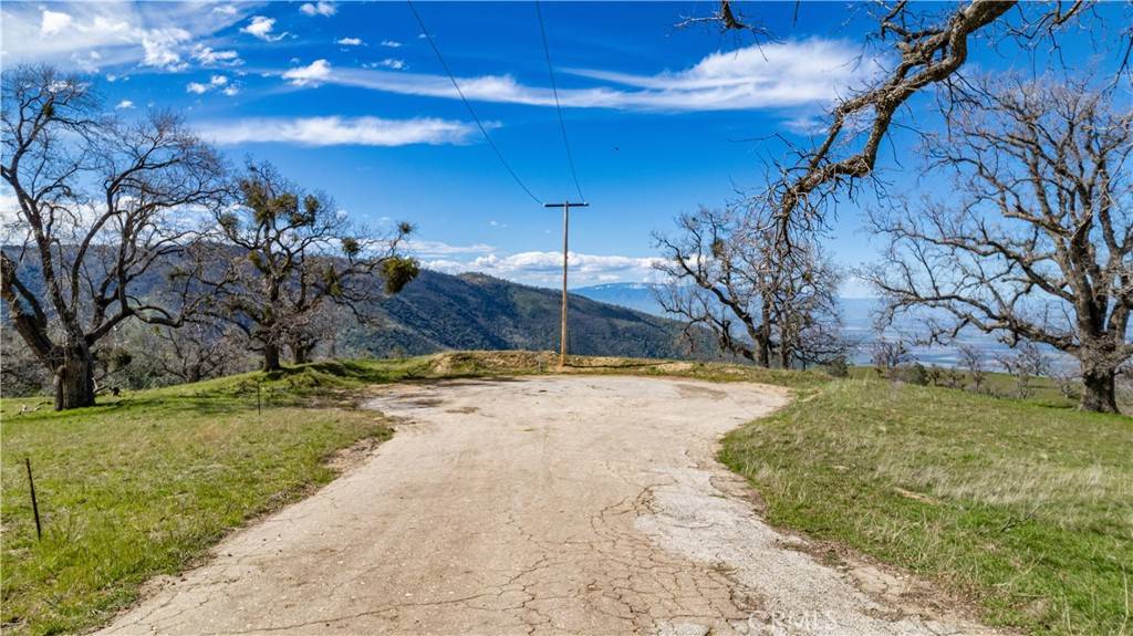 Tehachapi, CA 93561,26300 Hazelwood CT