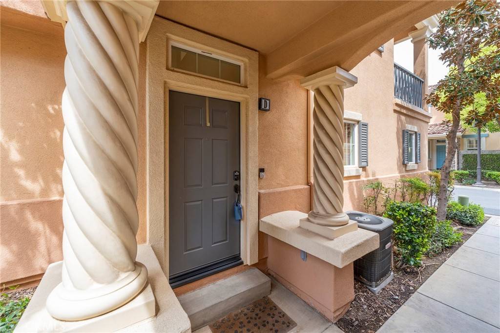 Simi Valley, CA 93063,2987 Campa WAY #D
