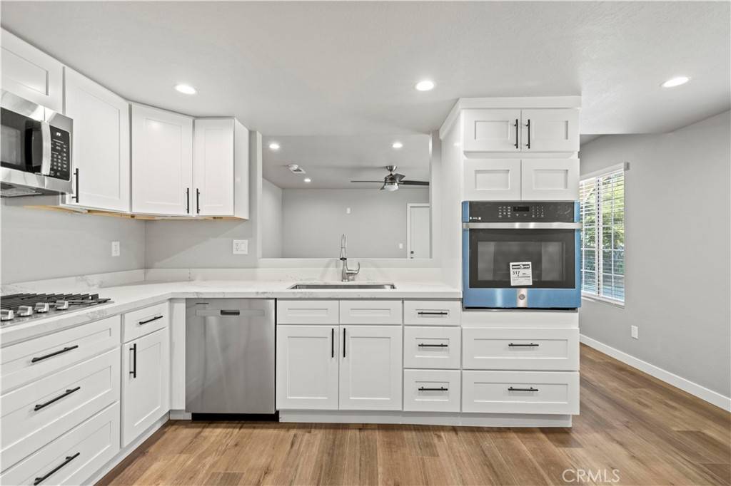 Thousand Oaks, CA 91362,3063 Darlington Drive