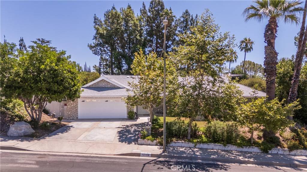 Granada Hills, CA 91344,12142 Gerald AVE