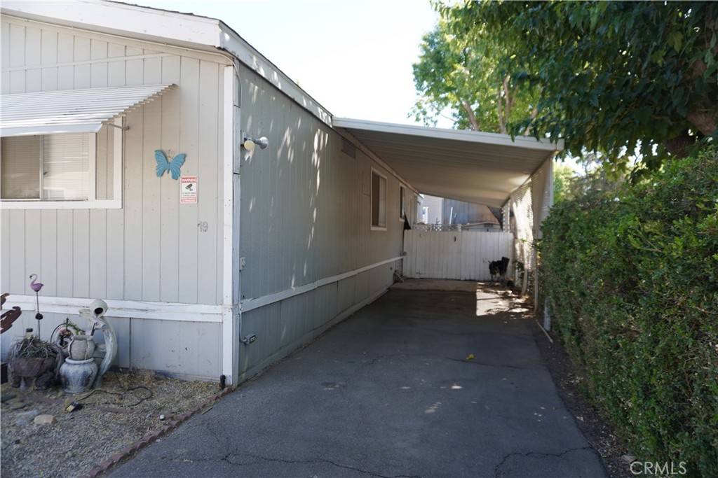 Canyon Country, CA 91351,16274 Vazquez Canyon #19