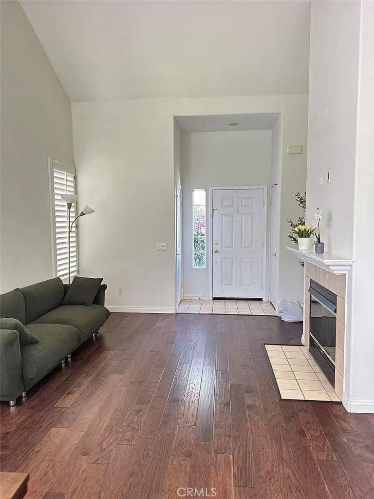 Westlake Village, CA 91362,5553 Salerno DR