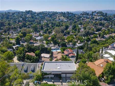Woodland Hills, CA 91364,5035 Escobedo DR