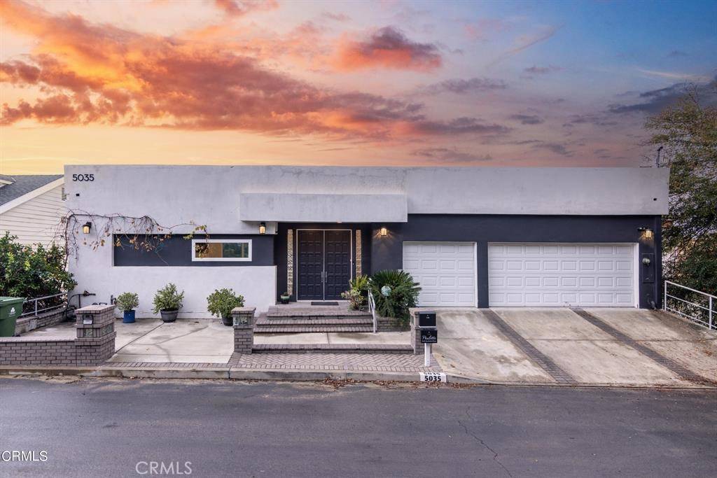 Woodland Hills, CA 91364,5035 Escobedo DR