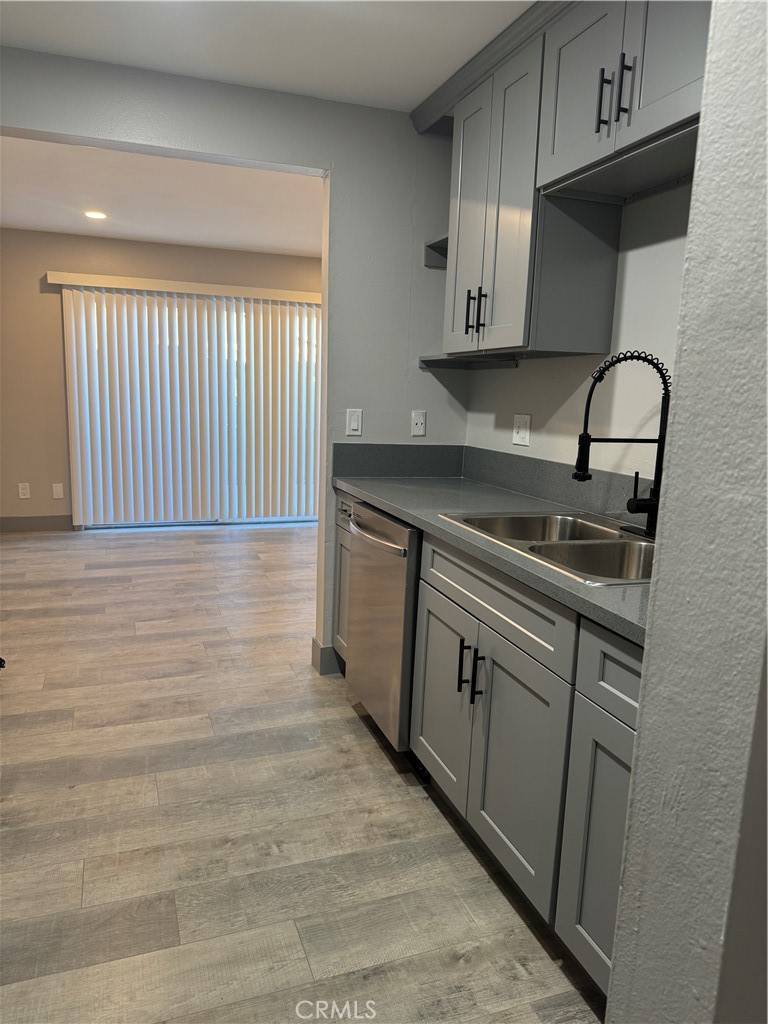 North Hollywood, CA 91605,7445 Laurelgrove AVE #2