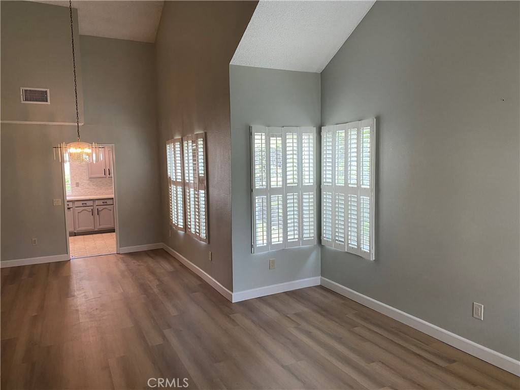Northridge, CA 91343,16858 Labrador ST