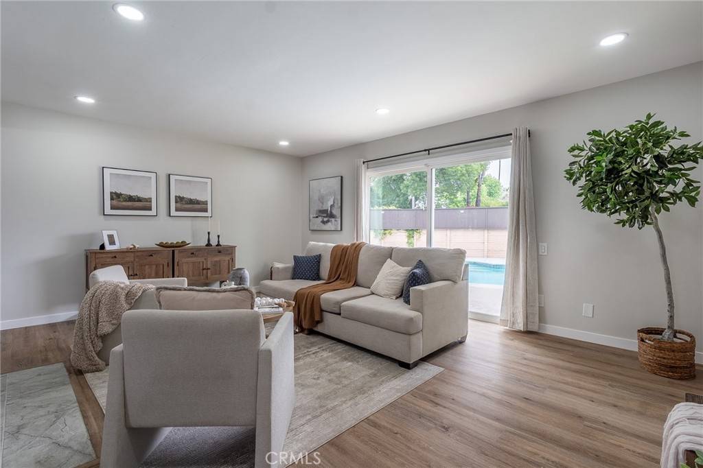 Northridge, CA 91343,9128 Gerald AVE