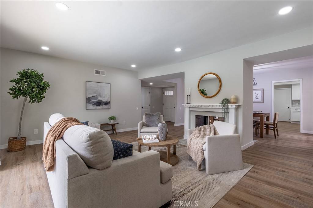 Northridge, CA 91343,9128 Gerald AVE