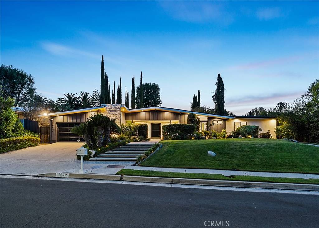 Tarzana, CA 91356,18839 La Amistad PL