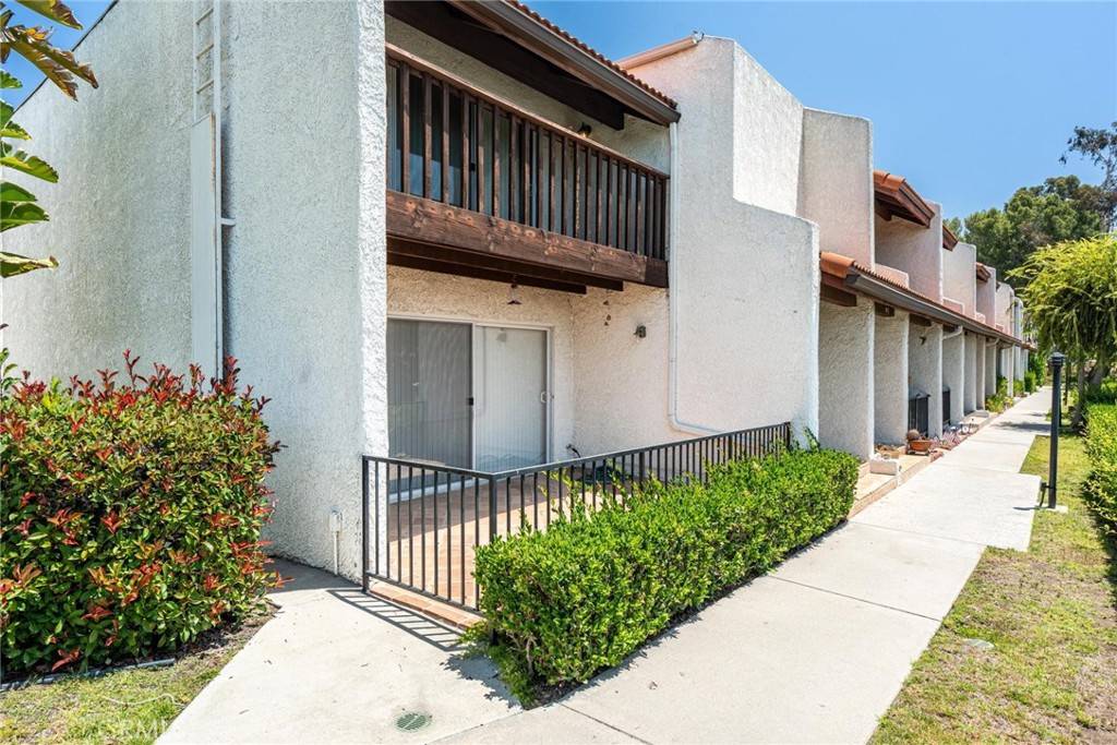 Burbank, CA 91504,9576 Via Bernardo