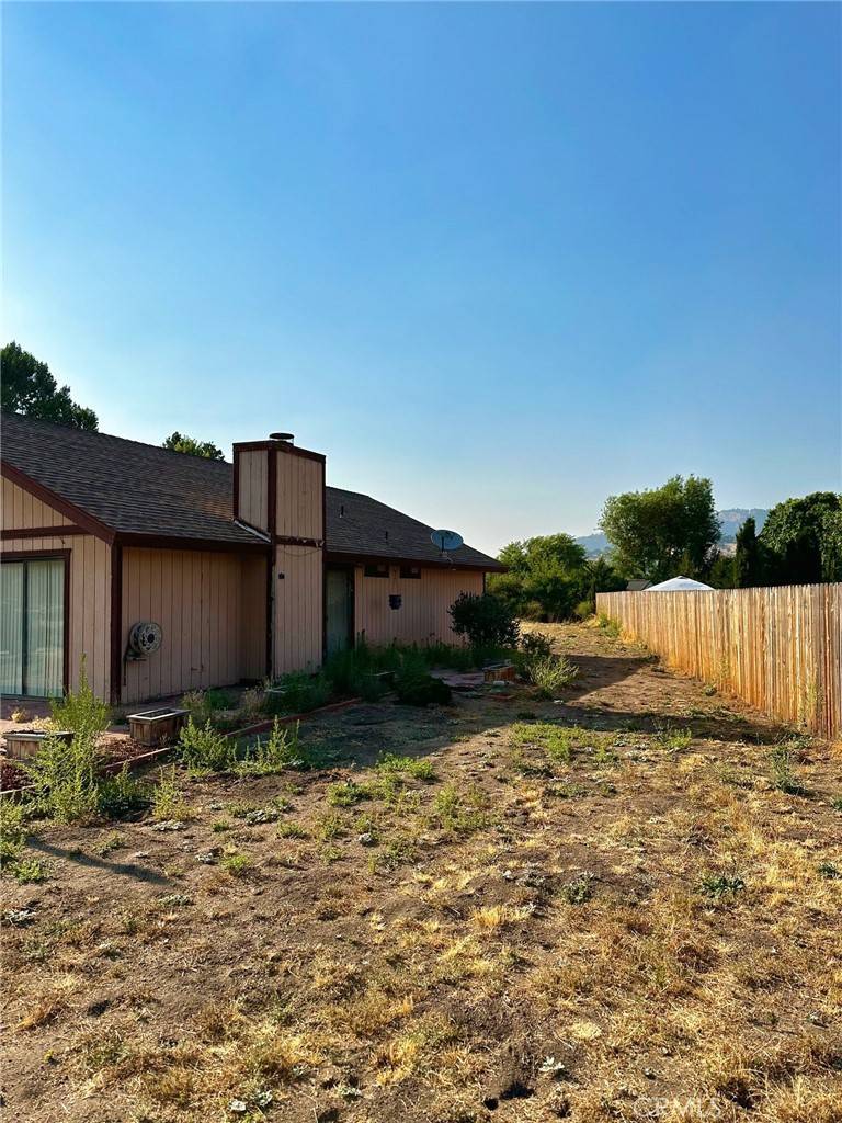 Tehachapi, CA 93561,30001 Caddy LN