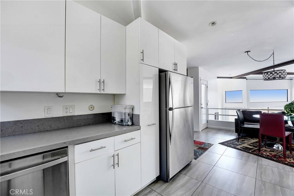 West Hills, CA 91304,8742 Azul DR