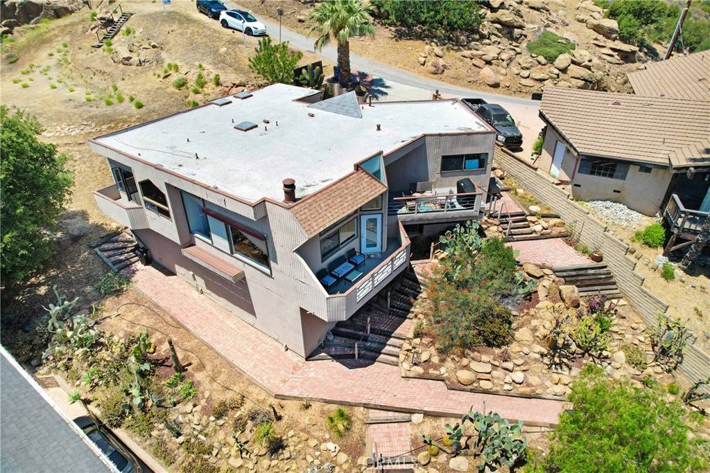 West Hills, CA 91304,8742 Azul DR
