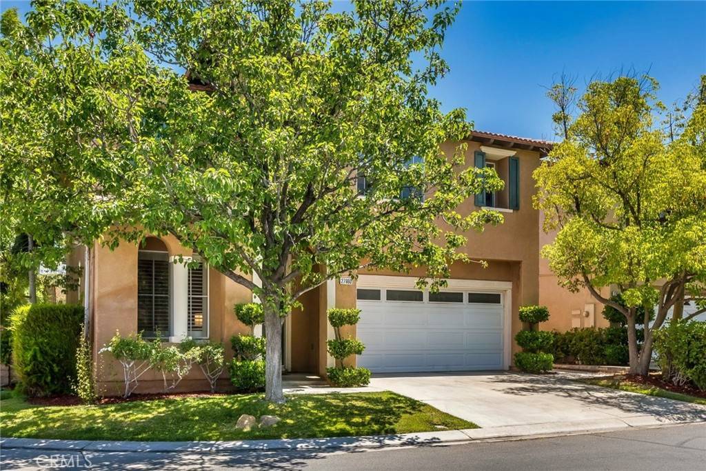 Valencia, CA 91354,27960 Agapanthus LN
