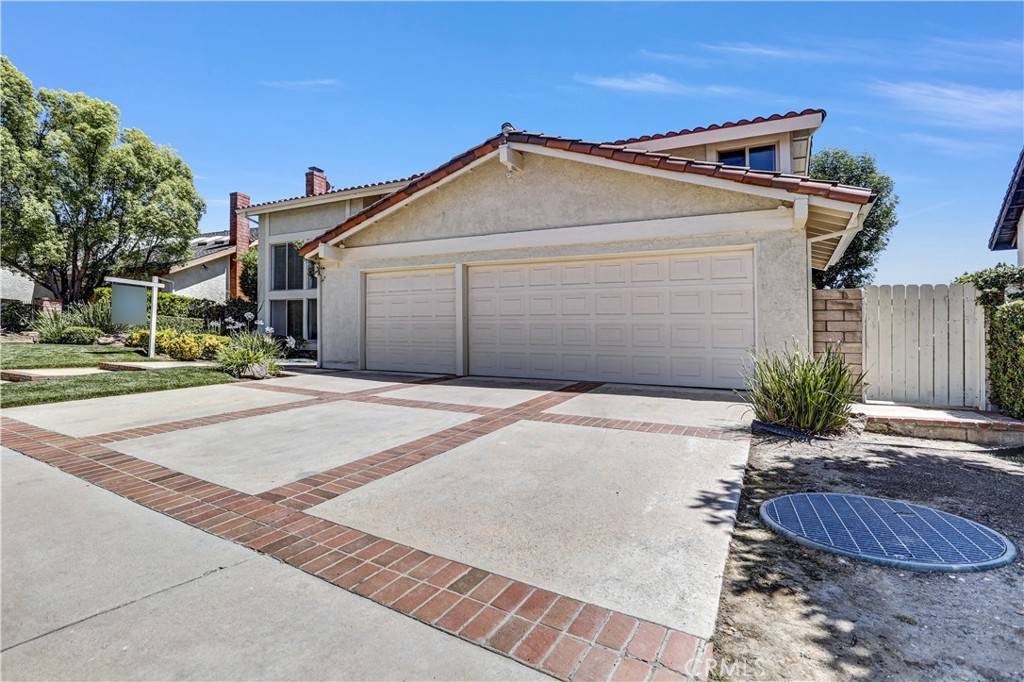 Calabasas, CA 91302,22718 Town Crier RD