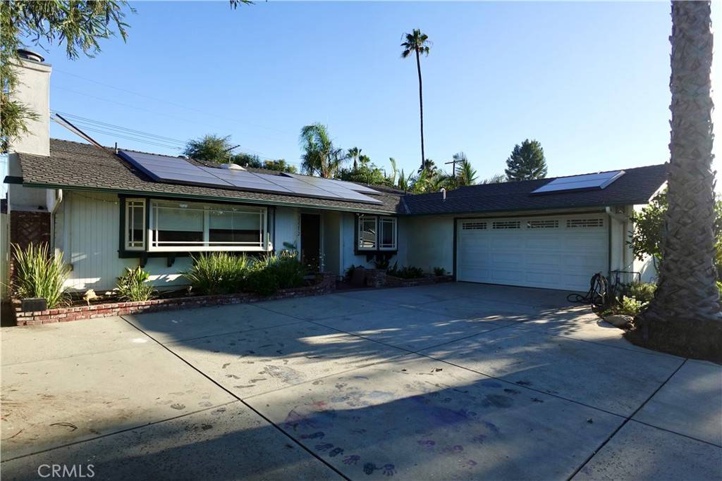 Canoga Park, CA 91303,22252 Bassett ST