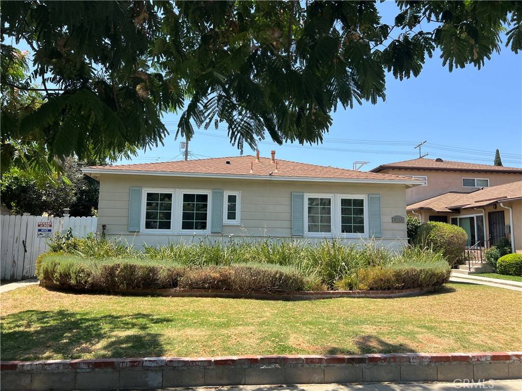 Valley Glen, CA 91401,5713 Woodman