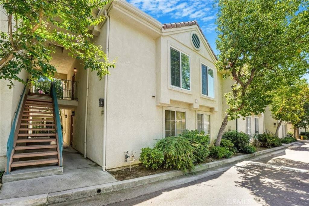 Calabasas, CA 91302,4201 Las Virgenes RD #220