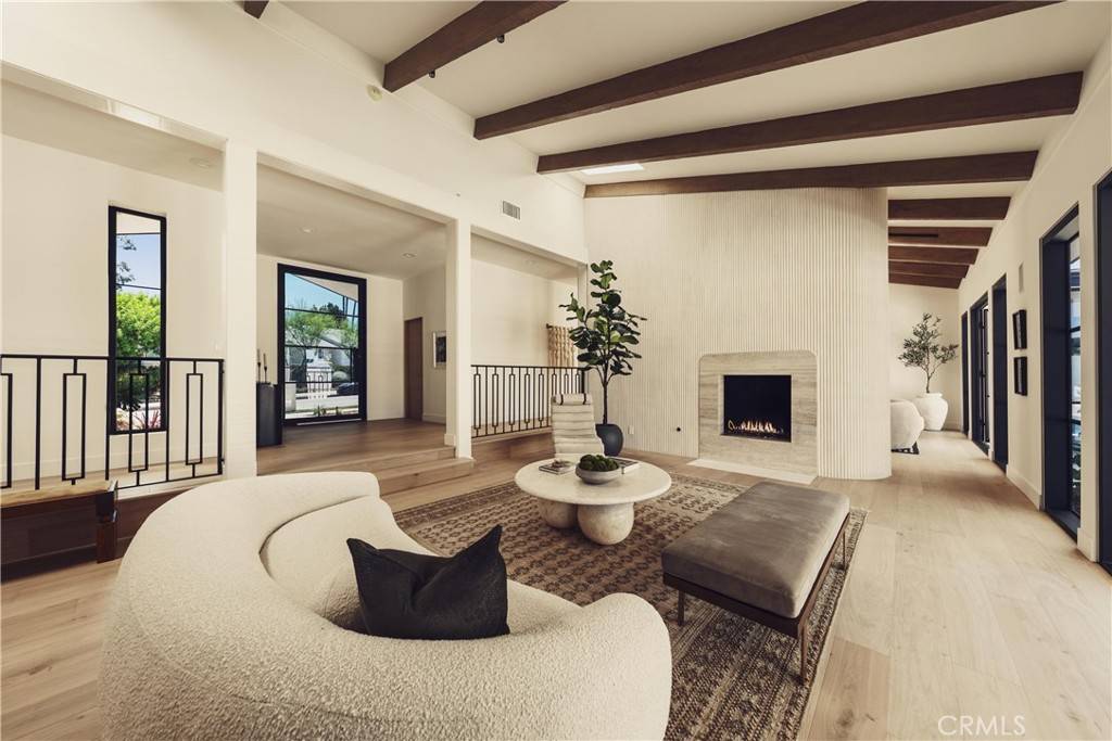 Encino, CA 91316,4195 Alonzo AVE