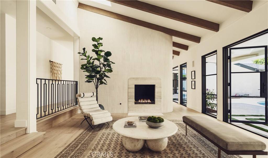 Encino, CA 91316,4195 Alonzo AVE